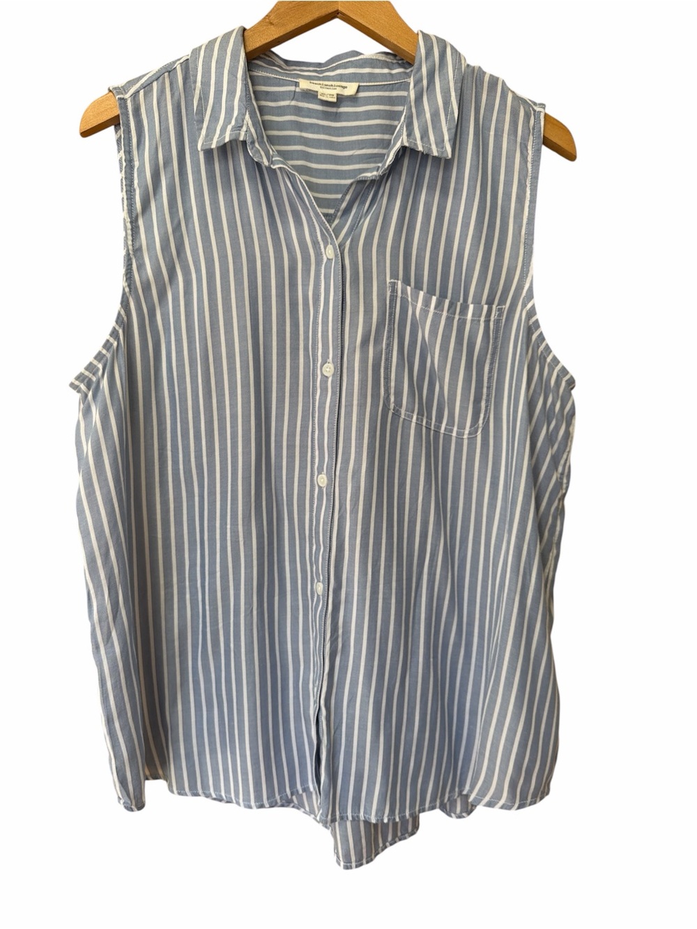 beachlunchlounge Sleeveless Button-Front Blue & White Striped Shirt